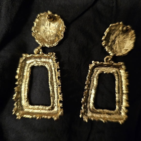 Fashionable earrings - Picture 4 of 5